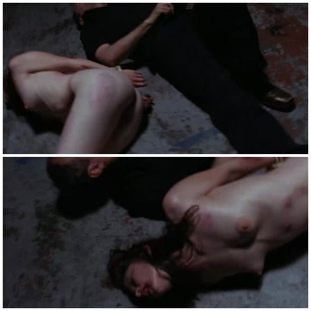 Death fetish scene #446 (naked dead woman, strangled)