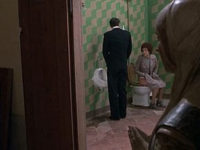 Man and woman urinates the same time