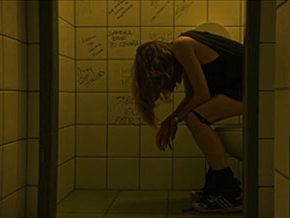 Paulina Krzyzanska toilet pissing scene
