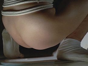 Naomi Tani toilet pissing scene