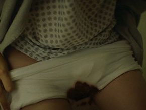 Noémie Merlant pissing scene during menstruation