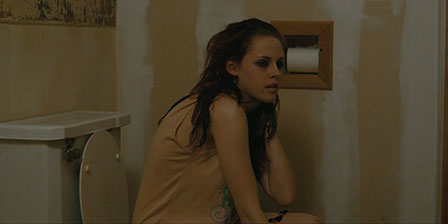 Kristen Stewart pissing scene
