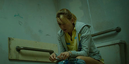 Naomi Watts pissing on pregnancy test