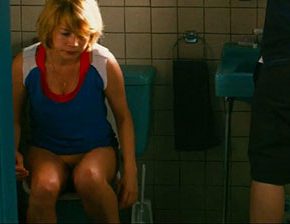 Michelle Williams toilet pissing scene