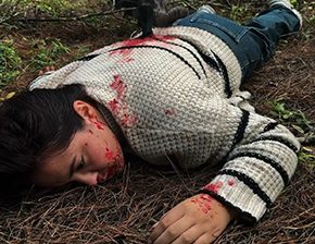 Death fetish scene #1192 (murdered with an axe, dead woman)
