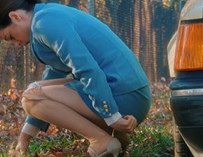 Explicit piss near car