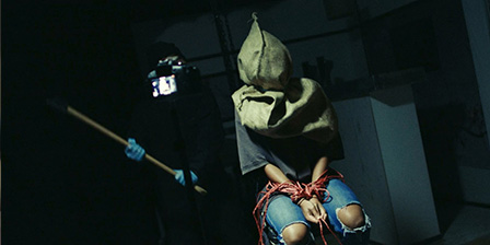 Death fetish scene #1290 (head cut off)