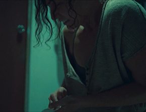 Woman pissing during period