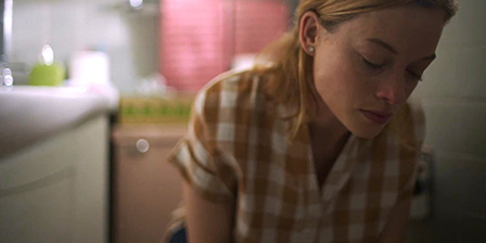 Jane Levy toilet pissing scene