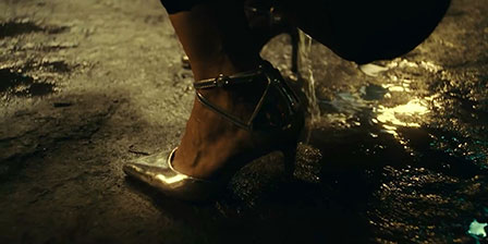 Pissing in movies 444