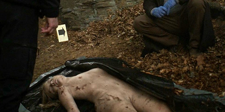 Death fetish scene #1422 (naked dead girl)